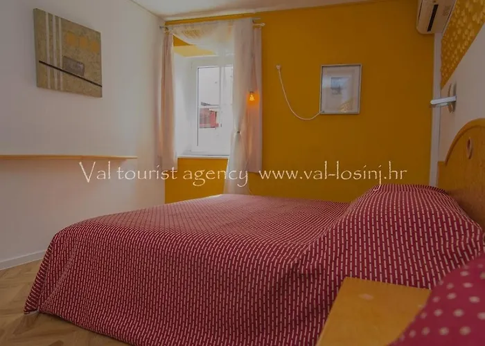 Saturn * Veli Lošinj