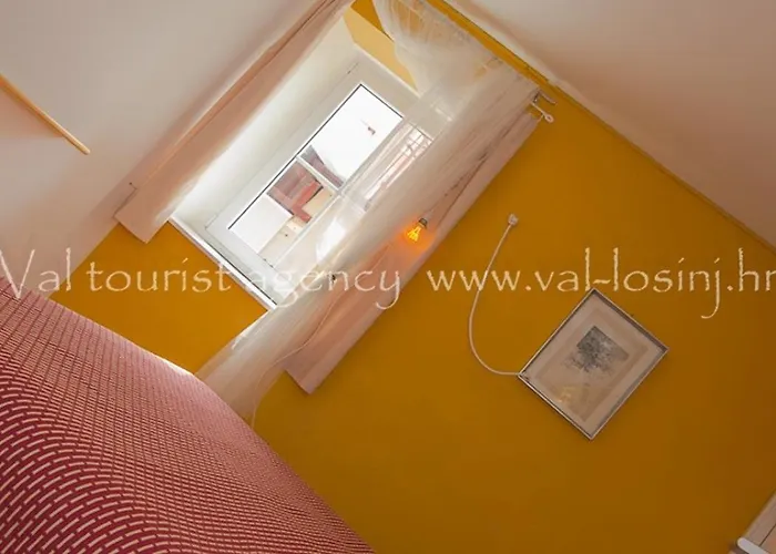 Πανσιόν Saturn *