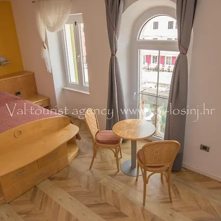 Bed&breakfast Saturn * Veli Losinj