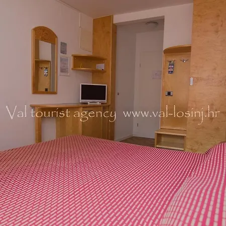 Guest house Bed&breakfast Saturn Veli Losinj