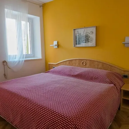 Bed&breakfast Saturn Guest house *