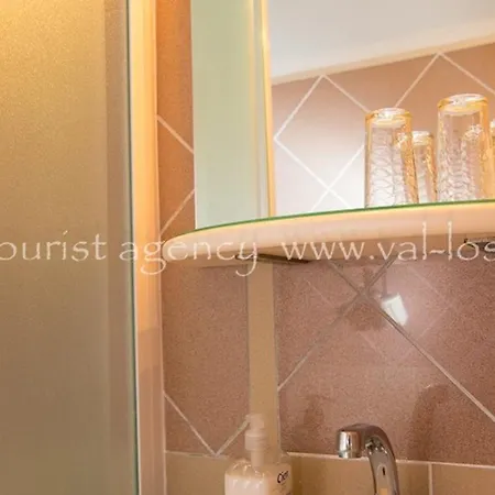 Guest house Bed&breakfast Saturn Veli Losinj