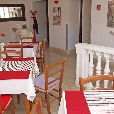 Guest house Bed&breakfast Saturn *