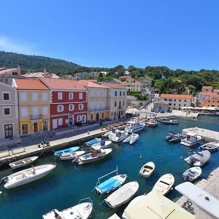Saturn * Veli Lošinj