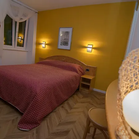 Bed&breakfast Saturn Guest house *