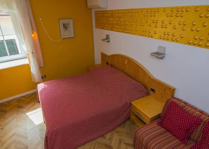 بيت ضيافة Saturn