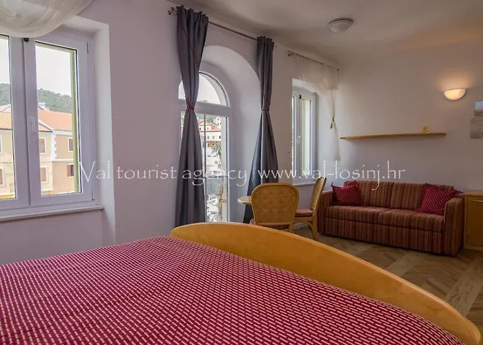 بيت ضيافة Saturn