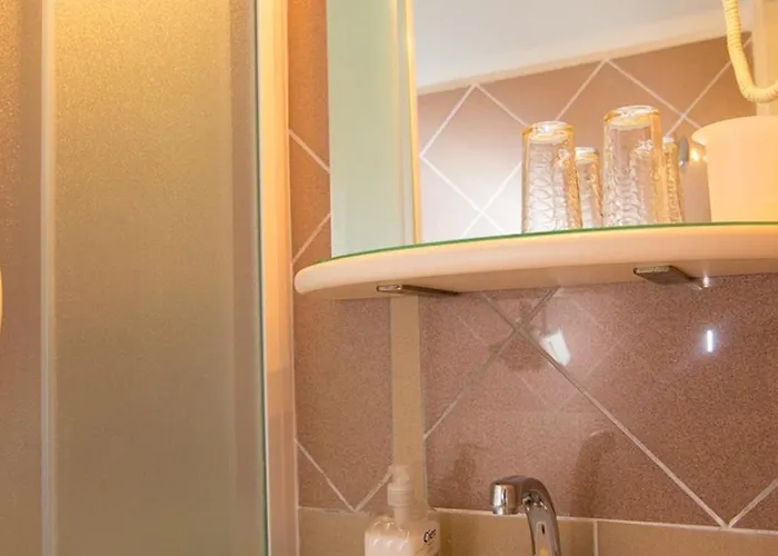 Saturn بيت ضيافة