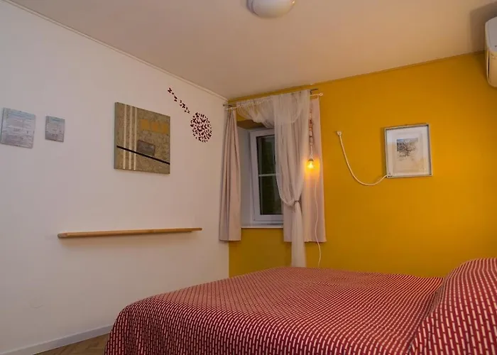 بيت ضيافة Saturn