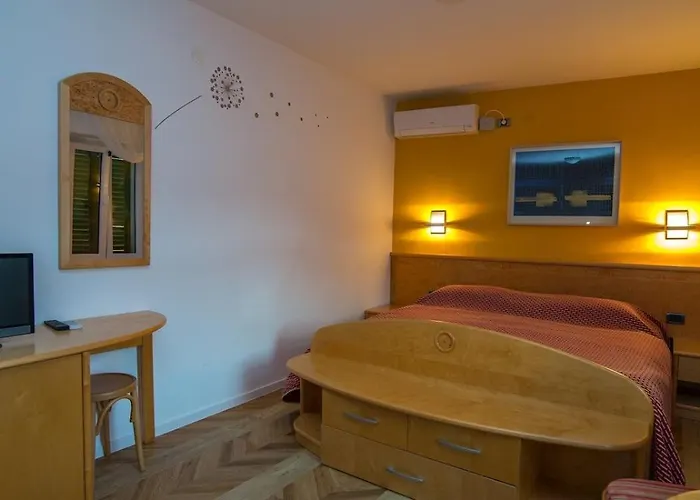 بيت ضيافة Saturn