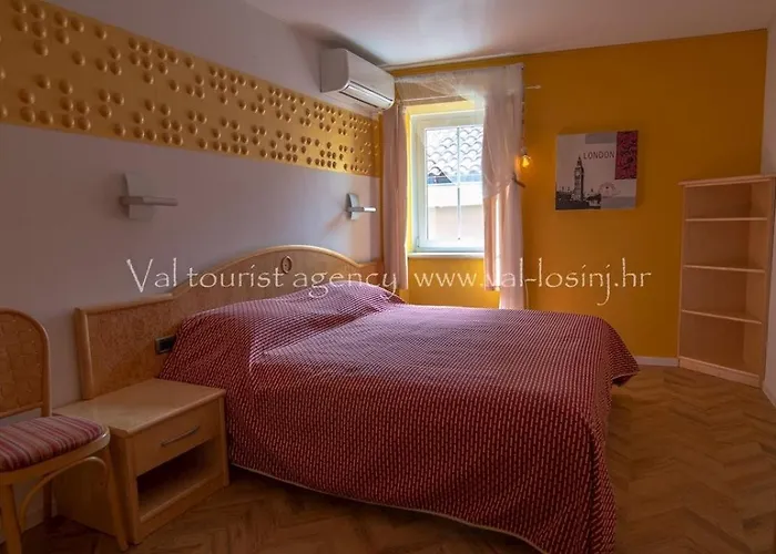 بيت ضيافة Saturn Veli Lošinj